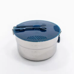 Quechua Hiker's Camping Stainless Steel Cooking Set MH100 4 Person (2.6 L) -Outdoor Equipment Store k73fcf6f46345e0083dd43cbea33b70e4