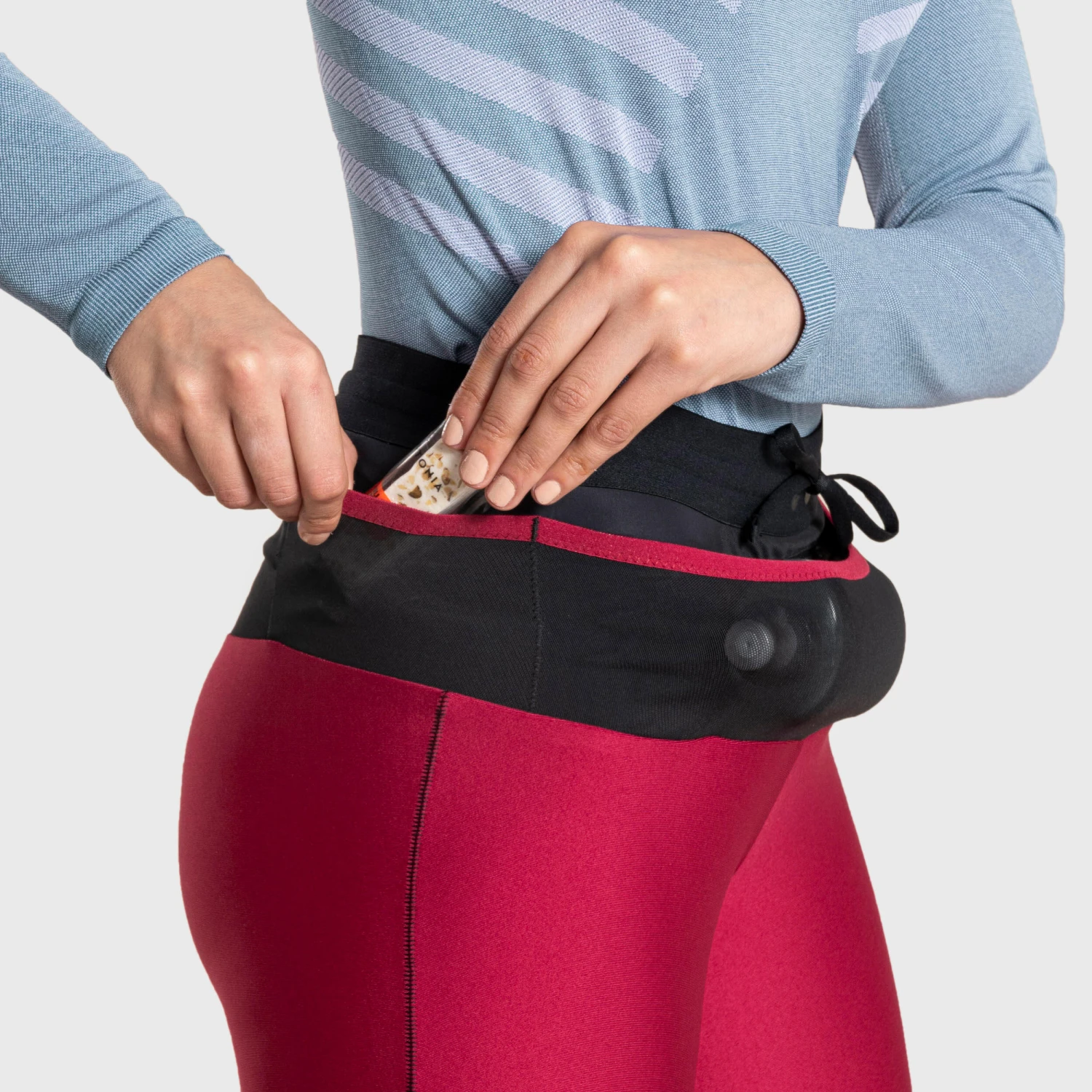 WOMEN'S TRAIL RUNNING 7/8-LENGTH LEGGINGS 8 WOMEN'S TRAIL RUNNING 7/8-LENGTH LEGGINGS - Image 6