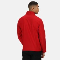 Regatta Standout Mens Ablaze Printable Soft Shell Jacket (Black/Classic Red) 31 Regatta Standout Mens Ablaze Printable Soft Shell Jacket (Black/Classic Red) -Outdoor Equipment Store kefe5ca978eeb07ba412c5efc4d20e47c
